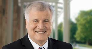 Es geht um 5000 kinder und jugendliche. Das Machtsystem Seehofer Politik Kommunikation