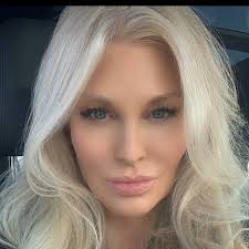 Hi i am planning a family trip this weekend for 9 days. I need to book  accommodation. Please suggest budget stay options in Banff/Canmore,  somewhere between Lake Louise and Jasper and final