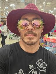 Justin Prine's Instagram, Twitter & Facebook