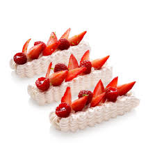 Meringue Fruits Rouges En Boulangerie Patisserie Elle Vire Professionnel Recette Patisserie Boulangerie Patisserie Meringue