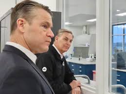 Snapshot: Sen. Todd Young visits Fishers firm • Current Publishing