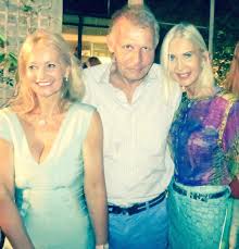 Pierre mocaër prize (1986) official website: International Luxury Consulting Patrick Poivre D Arvor Anais Sassi Anne De Champigneul Le Journaliste Et Ecrivain Patrick Poivre D Arvor A Dedicace Son Roman Un Homme En Fuite