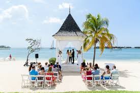 Nicole And Sebastien S Wedding At Riu Montego Bay Destination Wedding Inspiration Montego Bay Gazebo Wedding