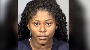 Mariah Bragg's Instagram, Twitter & Facebook