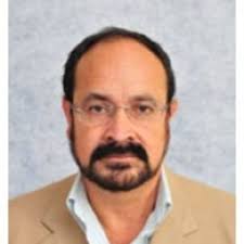 Edmundo ROBLEDO-SANTOYO