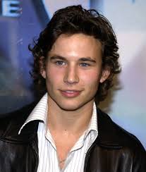 Do you remember jonathan taylor thomas from 'home improvement' and the voice in 'the lion king'? Jonathan Taylor Thomas Microsoft Store
