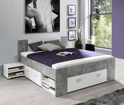 Das bett kann frei im raum stehen oder mit dem kopfteil an der wand. Stauraumbett 140 X 200 Cm Bob Angebot 23 Reduziert Weiss Betonoptik Lichtgrau Stauraumbetten