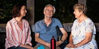 Allerdings zeigt eva brenner nicht nur im fernsehen bei zuhause im glück an der seite von john kosmalla und seit 2020 bei duell der gartenprofis, was sie als innenarchitektin auf der pfanne hat. Zuhause Im Gluck Rtl Ii Stellt Erfolgsserie Ein