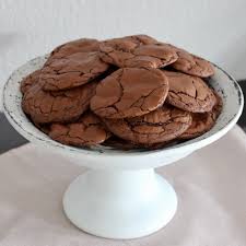 Les Terribles Cookies Au Chocolat De Martha Stewart Casserole Chocolat En 2020 Cookies Chocolat Cookies Recette Petit Gateau Au Chocolat