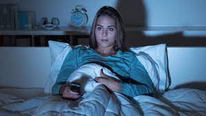 1001 ideen fur fernsehwand gestaltungen ideen und. Fernseher Im Schlafzimmer Vor Und Nachteile Betten De