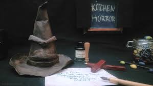 Katrin hat sich die cosplayerin ramona wirth aka neko yona cosplay ins bernina atelier herbeigezaubert. Kitchen Horror Sprechender Hut Harry Potter