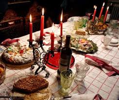 Consoada Portugal Consoada Is A Traditional Holiday Dinner On Christmas Eve That Honors Dea Traditional Holiday Dinner Portuguese Recipes Holiday Traditions
