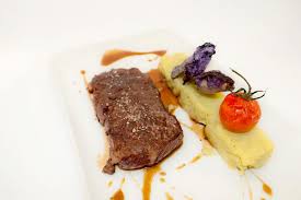 River Cafe Faux Filet De Boeuf D Angus Ecrase De Pommes De Terre Au Beurre Persille Gastronomie Restaurant Restaurantparis Restaurant9213 Eat Food Filet