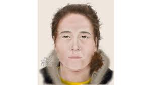 Myndighetene ber om publikums hjelp til å identifisere kvinne funnet død i  telt i Portland