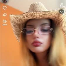 Is this girl dinner? Did I do it right? Because I absolutely 1000000% am  not cooking food at 11:42pm