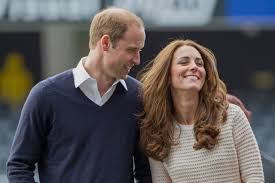 Kate middleton pays stylish tribute to queen elizabeth, princess diana at prince philip's funeral. Kate Middleton And Prince William Flirting In This New Video Is So Cute Glamour