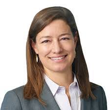 Elizabeth Nagle's Instagram, Twitter & Facebook