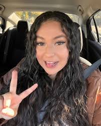 hii i'm sabrina and im from the bay area! i'm committed to ucd for data  science! i love eating food, doing sports/being active, going out with  friends, and taking pics! i'm so