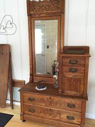 Antique Gentlemen S Dresser Turned Out Great And Lots Of Storage Victorian Furniture Antique Oak Furniture Vintage Furniture