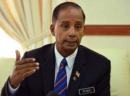 Timbalan menteri sumber manusia, tuan haji awang bin hashim telah merasmikan mini karnival penjanakerjaya sempena sambutan hari perkeso 2020 di pusat khidmat masyarakat, sungai koyan raub, pahang. Kementerian Sumber Manusia Sedia Ambil Alih Proses Kemasukan Pekerja Asing