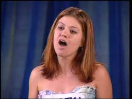 Pregnant kelly clarkson absolutely slays her greatest hits medley. American Idol Season 1 Kelly Clarkson S Audition At Last Reviewing Comments From Kelly Hq Youtube