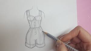 Du findest vorlagen für croquis in allen möglichen formen und größen. How To Draw Clothes Kleidung Malen Foxy Draws Youtube