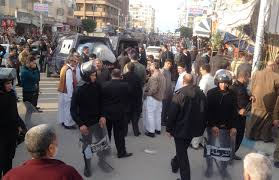 كشفت أجهزة الأمن عن كواليس قتل شخص بطلق ناري في محافظة القاهرة، على إثر خصومة ثأرية بين أفراد عائلتين في محافظة أسيوط، أدت لوقوع مشاجرة في منطقة الزيتون وإنهاء حياة صاحب محل. Ø§Ù„Ø³ÙŠØ·Ø±Ø© Ø¹Ù„Ù‰ Ù…Ø´Ø§Ø¬Ø±Ø© Ø¨Ø§Ù„Ø£Ø³Ù„Ø­Ø© Ø§Ù„Ù†Ø§Ø±ÙŠØ© ÙˆØ¶Ø¨Ø· 12 Ø´Ø®ØµØ§ Ø¨Ø§Ù„Ù…Ø±Ø¬ Ø§Ù„Ø¬Ø¯ÙŠØ¯Ø© Ø¨ÙˆØ§Ø¨Ø© Ø§Ù„Ø´Ø±ÙˆÙ‚ Ù†Ø³Ø®Ø© Ø§Ù„Ù…ÙˆØ¨Ø§ÙŠÙ„