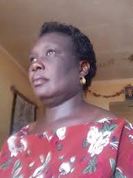 wanashinyanga kalibuni wateja tunauza maua mbalimbali .nazi miti ya mapambo  maua saa sita na vitu vingi walcome