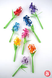 Papierblumen diy fruhlingsdeko basteln mit kindern. Blumen Basteln Zur Fruhlingsdeko Einfache Anleitung Im Video Schritt Fur Schritt Blu Blumen Basteln Fruhlingsdeko Basteln Blumen Blumen Basteln Mit Kindern
