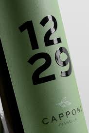 1229 Capponi On Packaging Of The World Creative Package Design Gallery Wine Label Design Packaging Labels Design Bottle Label Design