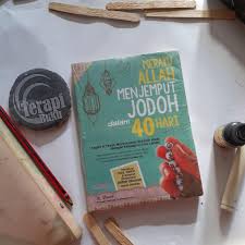 Pertama menyangkut mengeluarkan sedekah dengan diiringi niat agar cepat mendapatkan jodoh. Merayu Allah Menjemput Jodoh Dalam 40 Hari Shopee Indonesia