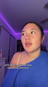 Julia Mish's Instagram, Twitter & Facebook