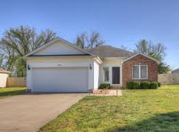 902 Linden St, Webb City, MO 64870