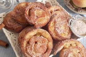 If you make them by hand as is the above recipe , well, most mennonites still use lard or crisco to fry. Gebratener Roll Kuchen Mit Apfelfullung Rezept Turkische Rezepte