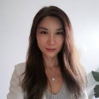 Nadine Loh's Instagram, Twitter & Facebook