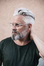 Men's hairstyles for gray hair: Inspiration from silver to ashes 16 ideas  #15