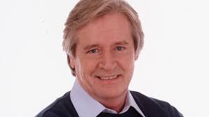 Knickers tribute for Corrie icon Ken