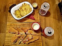 Fermentierter Hai Zwergwal Kaiserhummer Essen Auf Island Lebensmittel Essen Essen Essen Und Trinken