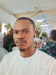 Hi, I'm James. I'm 42 and near Winchester. Single as a Pringle.