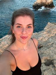 Your first thought about me? Be honest 🥺