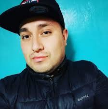 Ya Esta En Vivo Dj Elvis Jesus Ortiz Venegas Hasta Las 20:00 Hrs. Solo Por  Las Señales De Radiopoderosa Chilefm Subele !! Subele !!!