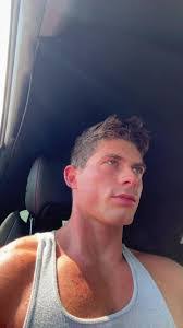 Ben Whipple's Instagram, Twitter & Facebook