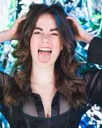 Aileen Griffith's Instagram, Twitter & Facebook