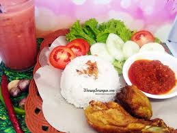 Paha Ayam Penyet Dipadukan Dengan Sambal Yang Super Nikmat Nasi Spesial Dan Tempat Makan Termurah Di Kampung Inggris Goreng Lomb Masakan Indonesia Makanan Ayam