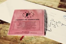 Remplacez les points par l'article qui convient: Comment Connaitre Son Nombre De Points De Permis De Conduire Et Les Recuperer