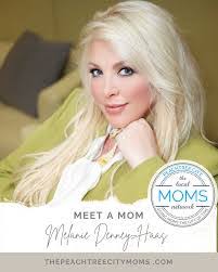 Melanie Denney's Instagram, Twitter & Facebook