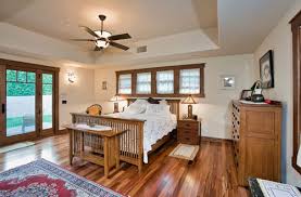 An important rule to achieving good feng shui in your bedroom is utilizing a headboard. 5 Feng Shui Bed Placement Rules That Apply To All Bedrooms Fengshuied