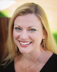 Renee Strawn's Instagram, Twitter & Facebook