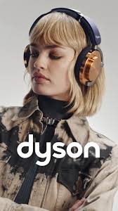 لا تفوت لحظة. تعمل سماعات الرأس Dyson OnTrac™ على إلغاء ما يصل إلى 40  ديسيبل من الضوضاء الغير المرغوبة فيها مع تقنية إلغاء الضوضاء (ANC) المتقدمة  للتمتع باستماع غامر تمامًا. تم تصميمه لتوفير الراحة ...