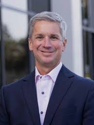 Brad Stender's Instagram, Twitter & Facebook